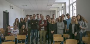 Read more about the article ARCHIPELAG POSTWOJEWÓDZKI. Filip Springer w Hoffmanowej, 16 marca 2017