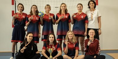 Brązowe medalistki Warszawskiej Olimpiady Młodzieży