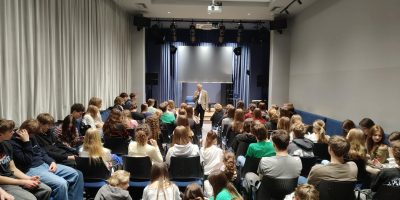 Świat okiem fizyka – wykład prof. Teodora Buchnera