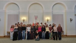 Read more about the article Wizyta klasy 3g w Pałacu Prezydenckim w Warszawie