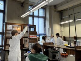 Warsztaty laboratoryjne na Wydziale Chemicznym Politechniki Warszawskiej – klasa 4m