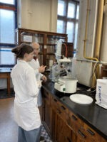 Warsztaty laboratoryjne na Wydziale Chemicznym Politechniki Warszawskiej – klasa 4m